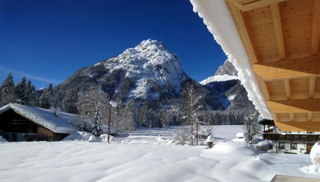 Alpenchalet im Leutaschtal Exterior foto